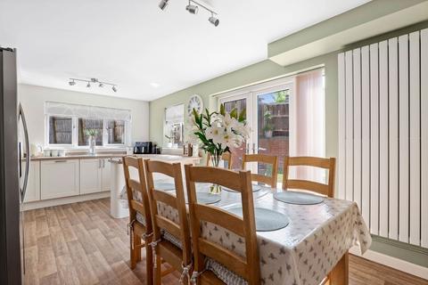 2 Hardwicke Close, Worcester, WR2 5NX