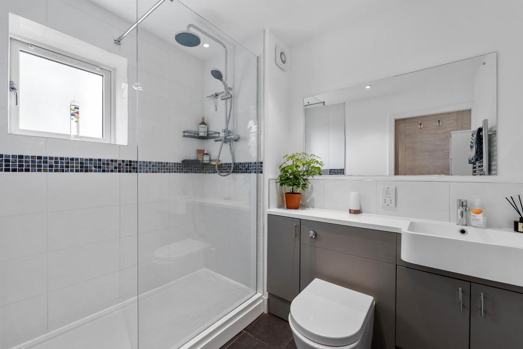 EN SUITE.jpg