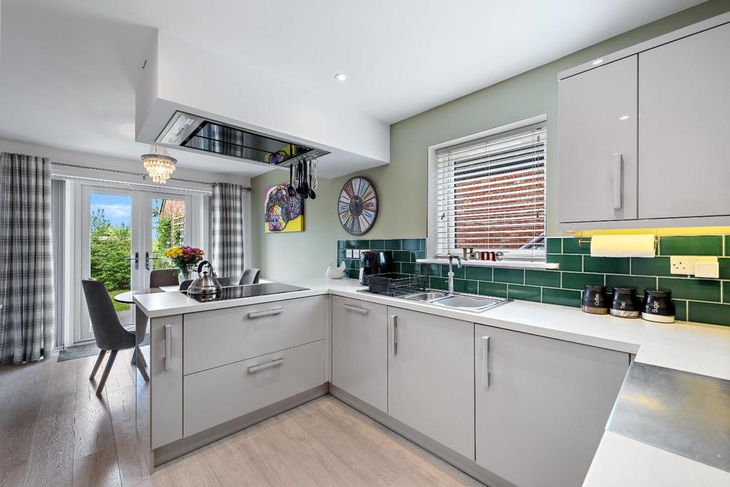 KITCHEN 04.jpg
