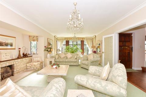 82 Whyteleafe Road, Caterham, CR3 5EF