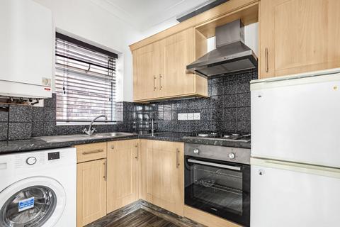 1 bedroom apartment for sale, Cole Park Gardens, Twickenham, TW1