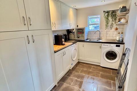 43 Furlongs Road, Dudley, DY3 3UT