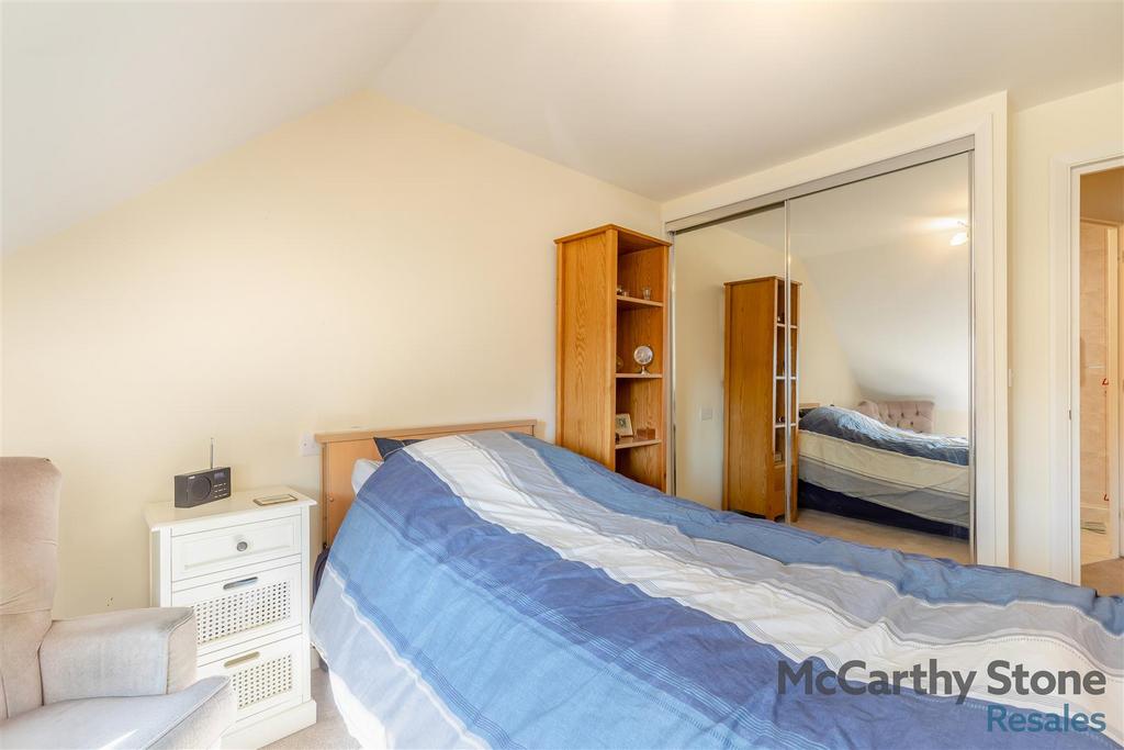 8642997-interior06.jpg