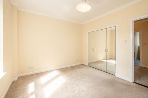 26/12 Fettes Row, Edinburgh, EH3 6RL