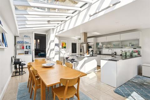 4 bedroom terraced house for sale, Soudan Road, London, SW11