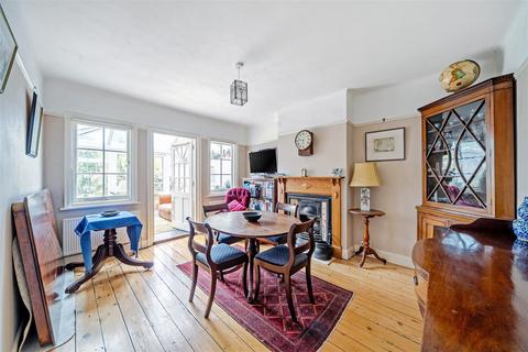 22 Bradgate Road, Bedford, MK40 3DE