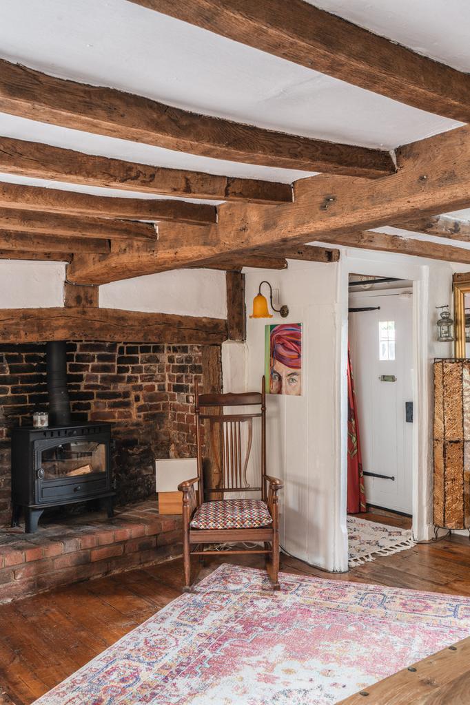 279683 - Ivy Cottage The Square High Res-15.jpg