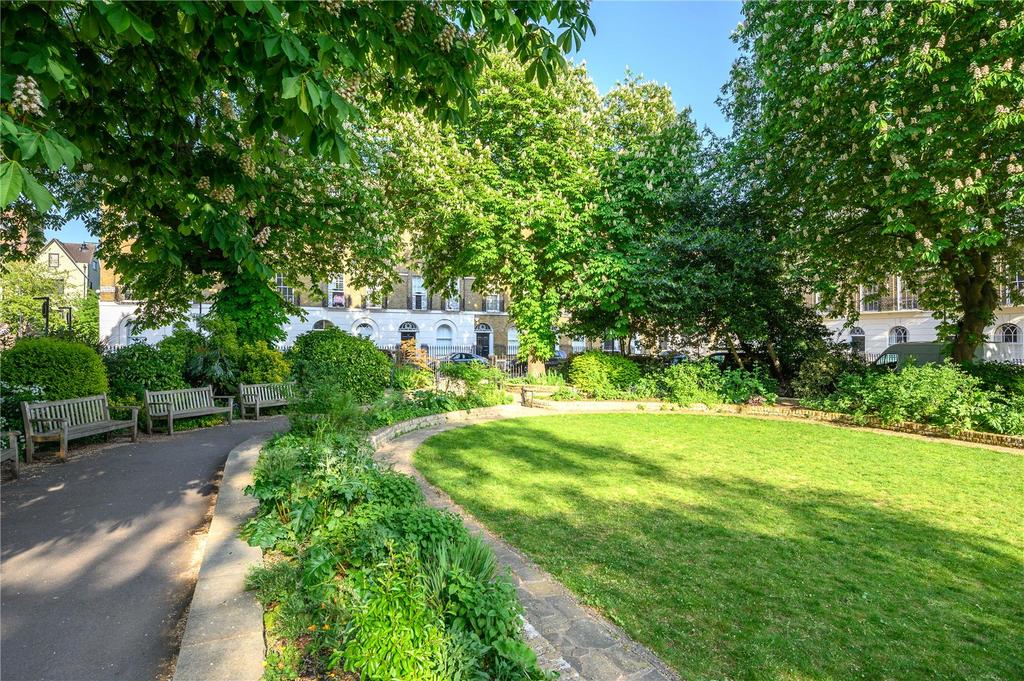 Caonbury Square
