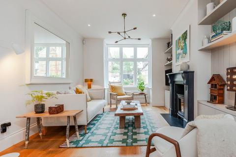 71 South Western Road, Twickenham, TW1 1LG