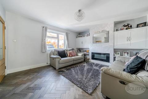 3 bedroom end of terrace house for sale, Gloucester Road, Guildford, Surrey, GU2