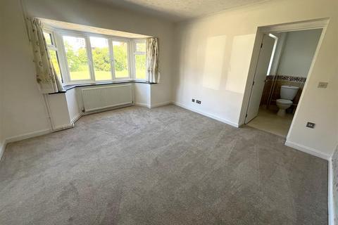 16 Station Road, Harleston, IP20 9ES