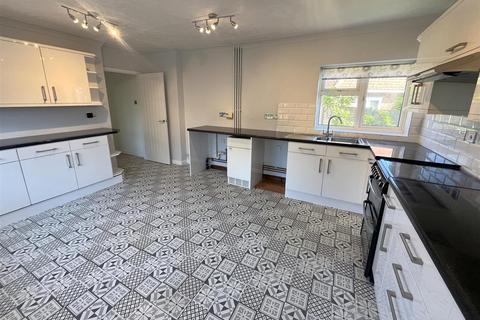 16 Station Road, Harleston, IP20 9ES