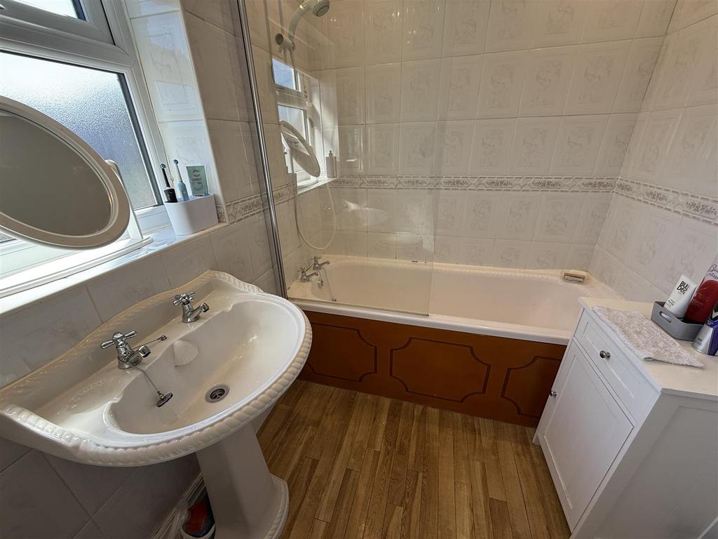 BATHROOM &amp; WC