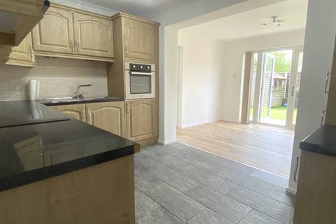 4 bedroom semi-detached house for sale, Farholme, Royton