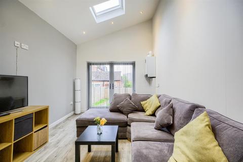 14 Terry Road, Coventry, CV1 2AW