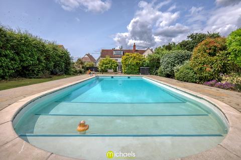 4 bedroom detached house for sale, London Road, Little Clacton, Clacton-on-Sea, CO16