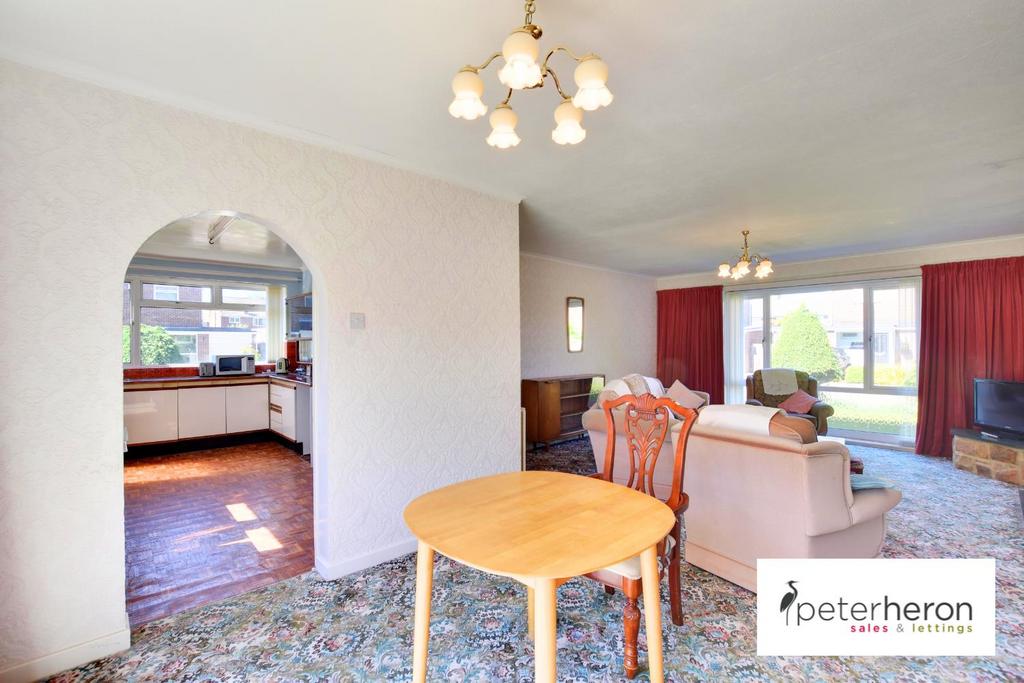 Open plan Lounge and Diner