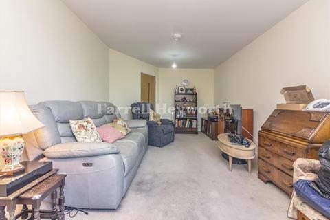 1 bedroom flat for sale, Burlington Gardens, Leyland PR25