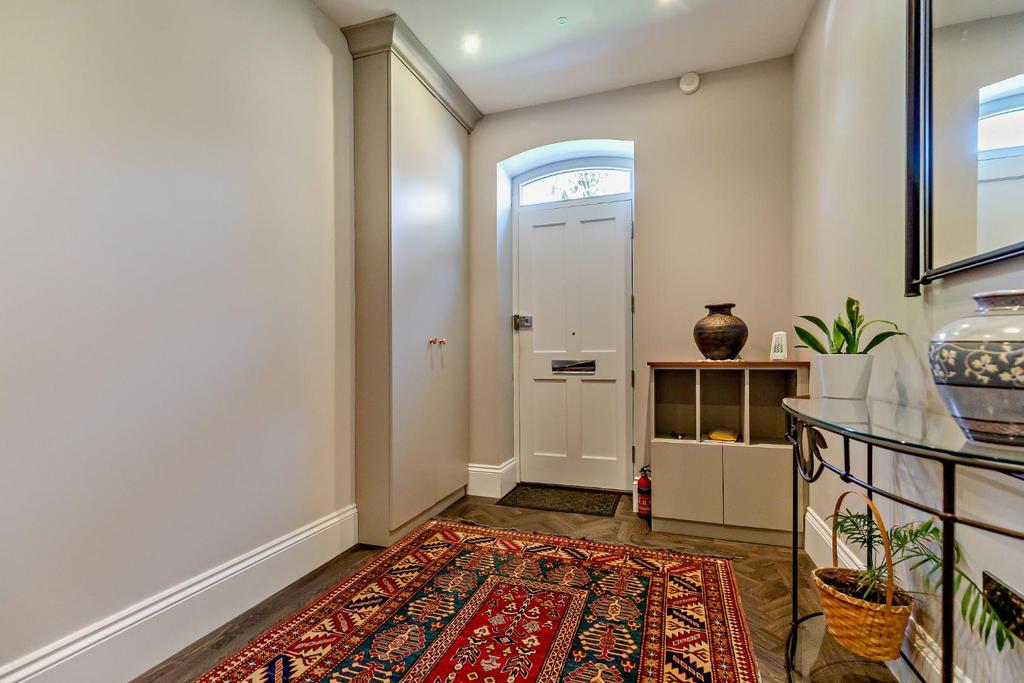 8646631-interior02-800.jpg
