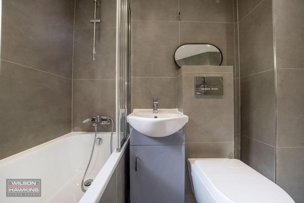 29 Moat Lodge, London Road - EXf Evio Q0 Tq P3 IIlv XLo.