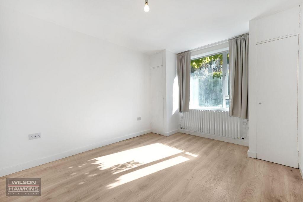 29 Moat Lodge, London Road - Rkc Nh MYEmyy JFz Kq Gabg.