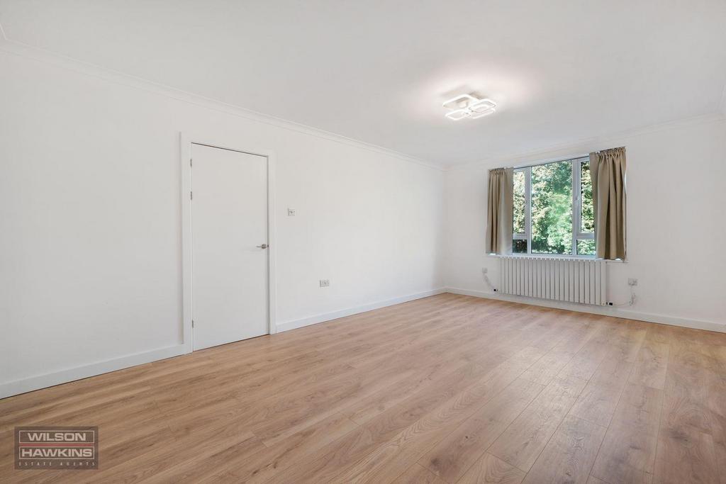 29 Moat Lodge, London Road - am Ebnpx3 R3f GAd Gcoa Pc.