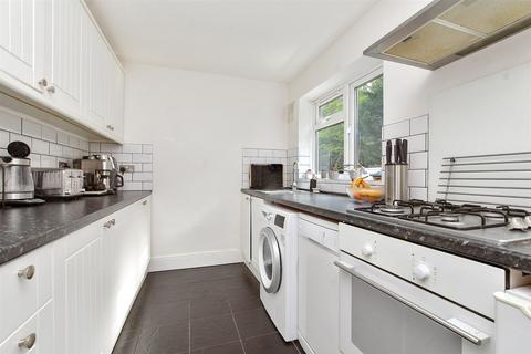 2 bedroom ground floor flat for sale, Hurst View Grange, South Croydon CR2