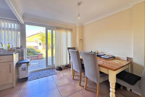 18 Calder Vale, Bletchley, Milton Keynes, MK3 7PN