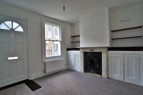 2 bedroom terraced house to rent, High Street, Upnor, ME2