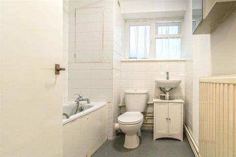 1 bedroom flat to rent, Ravens Way, London SE12