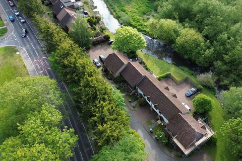 25 The Willows, Mill End, Rickmansworth, WD3 8YY