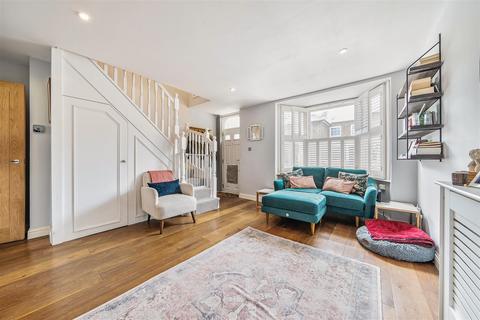 12 Albert Road, Kingston Upon Thames, KT1 3DH