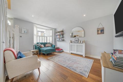 12 Albert Road, Kingston Upon Thames, KT1 3DH