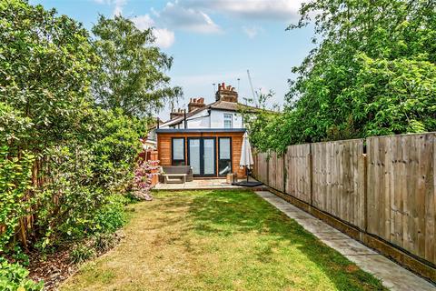12 Albert Road, Kingston Upon Thames, KT1 3DH
