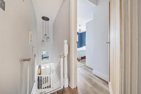 12 Albert Road, Kingston Upon Thames, KT1 3DH