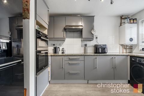 62 Claremont, Cheshunt, Waltham Cross, EN7 5QR