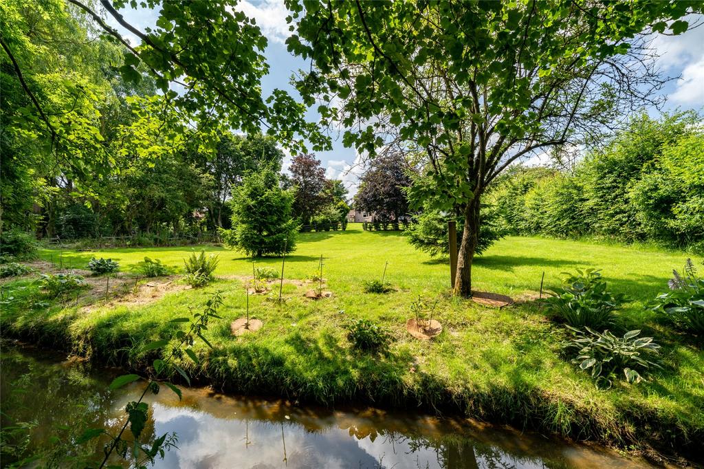 0.9 Acres Of Garden