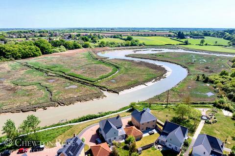 undefined, Waterfront Promenade, Rowhedge