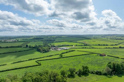 3 bedroom farm house for sale, Turrill Hill, Overton, Basingstoke, Hampshire, RG25.