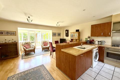 4 bedroom detached house for sale, Wetherby Way, Stratford-upon-Avon CV37