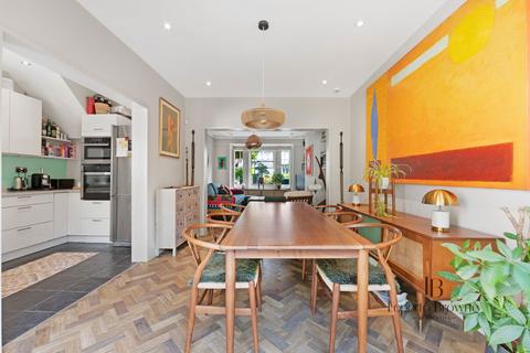 4 bedroom terraced house for sale, Crewys Road, NW2