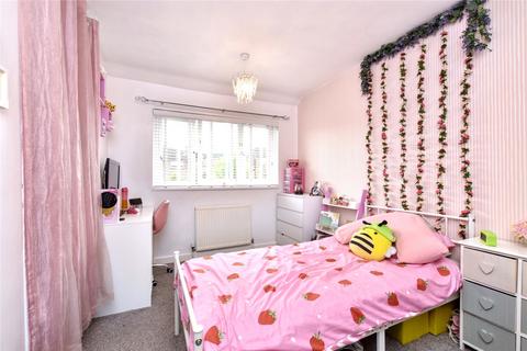 36 Acres Hall Crescent, Pudsey, LS28 9DZ