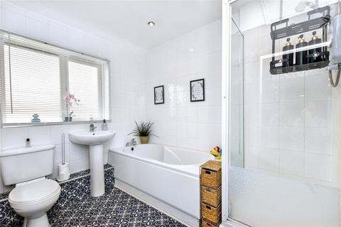 36 Acres Hall Crescent, Pudsey, LS28 9DZ