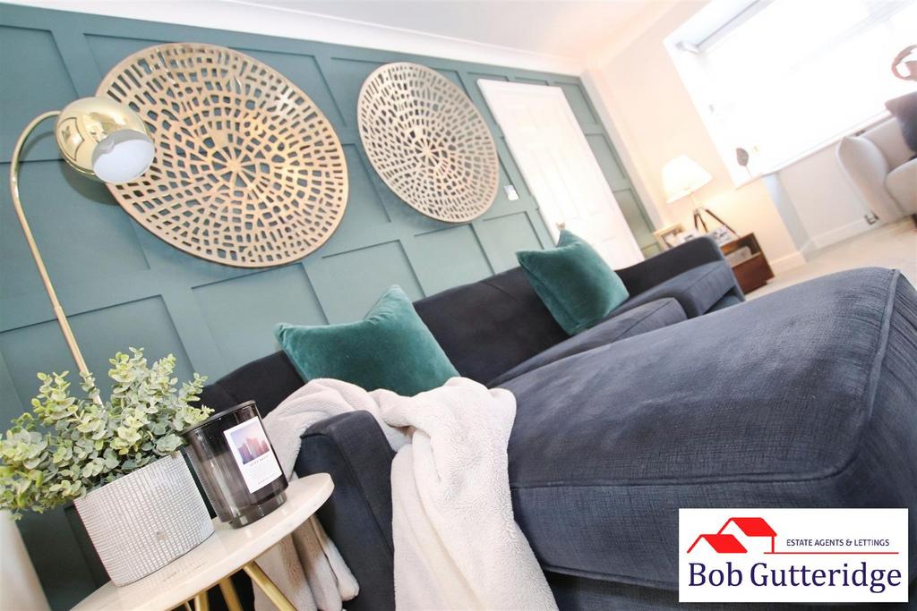 Bay fronted lounge