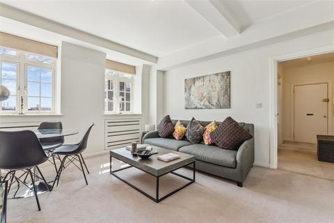 Cranmer Court, Chelsea, SW3