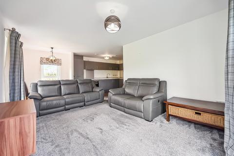 3 bedroom flat to rent, Dorchester Avenue, Flat 5/3, Kelvindale, Glasgow, G12 0DD