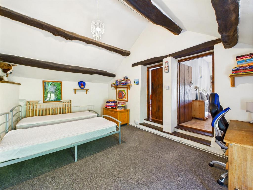 Playroom/office