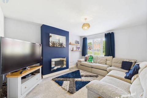 13 Hambledon Close, Aylesbury, HP21 9TY