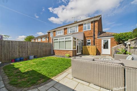 13 Hambledon Close, Aylesbury, HP21 9TY