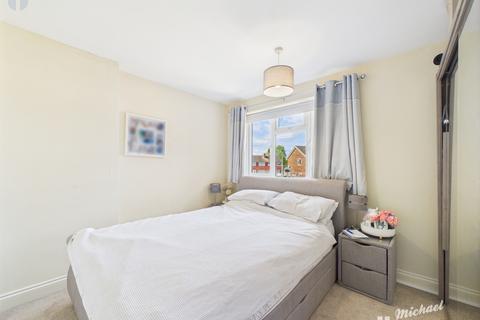 13 Hambledon Close, Aylesbury, HP21 9TY